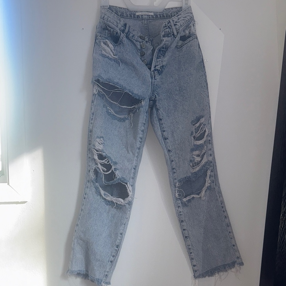 Pacing Distressed Light Blue Women's Straight Jeans